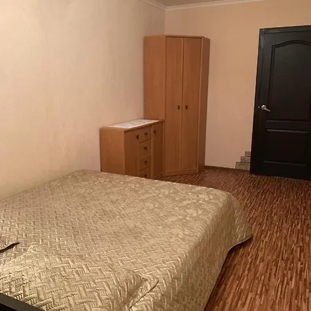 139а проспект добровольского уютная трех комнатная в одессе Apartment Odesa