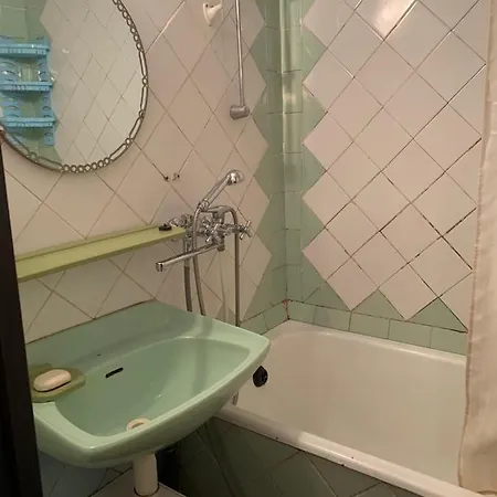 139а проспект добровольского уютная трех комнатная в одессе Apartment