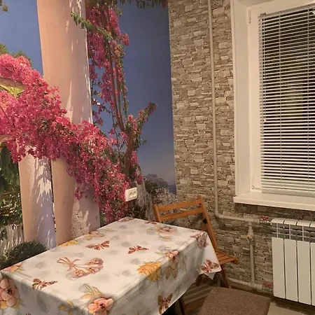 139а проспект добровольского уютная трех комнатная в одессе Apartment