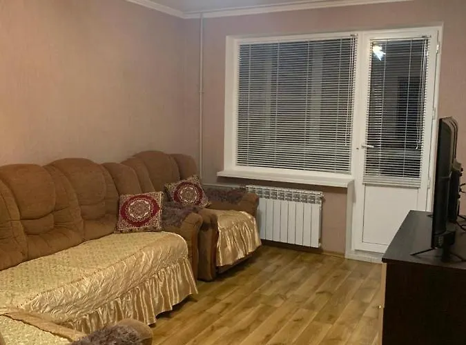 139а проспект добровольского уютная трех комнатная в одессе Apartman *