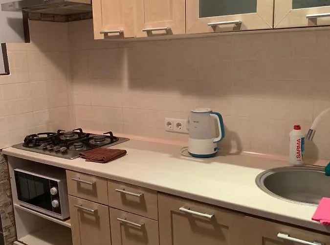 уютная трех комнатная по проспекту добровольского 139а *